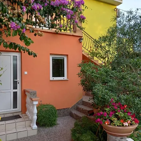 Apartment Mirjana