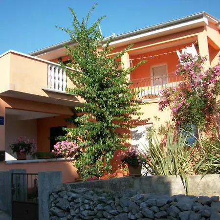 Mirjana Apartment *