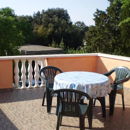 Apartment Mirjana *