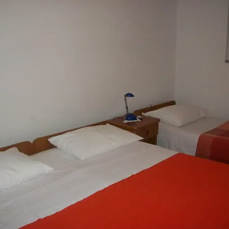 Mirjana Apartment Petrcane