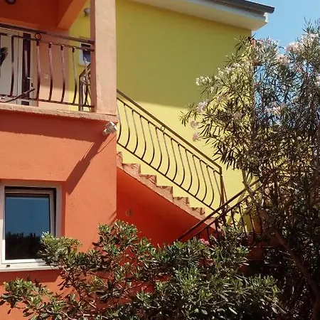 Apartment Mirjana *